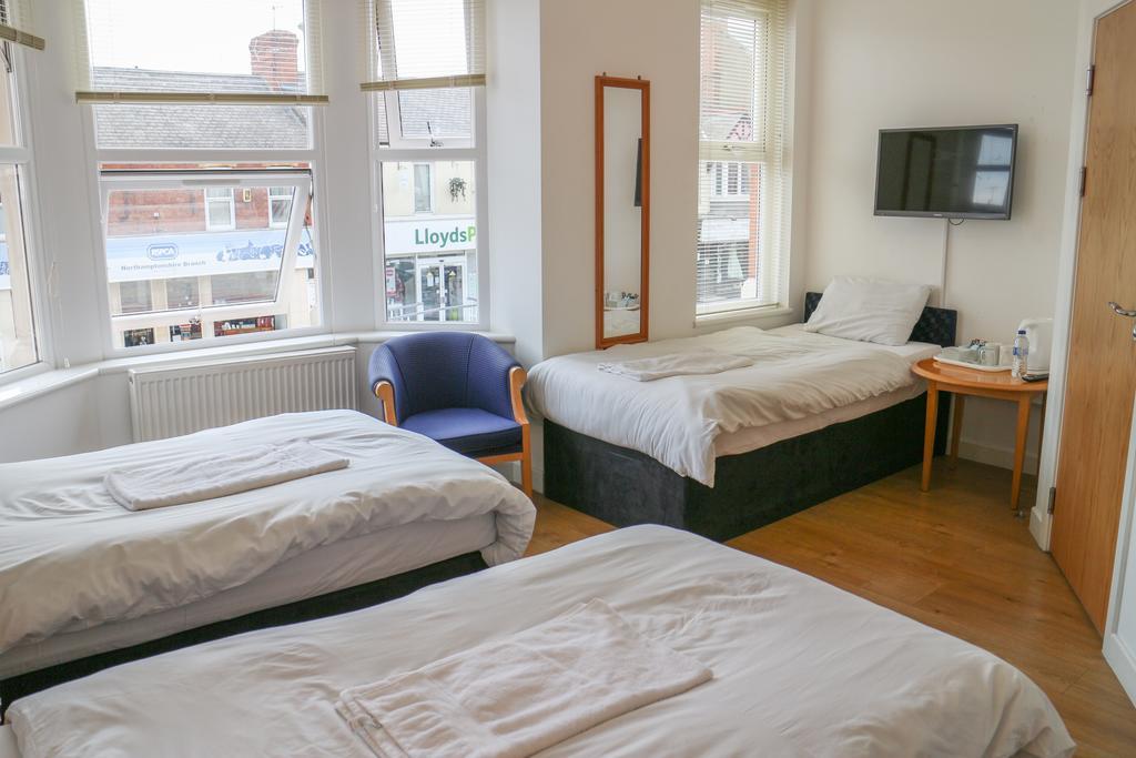 Oscar Lodge Northampton Rom bilde